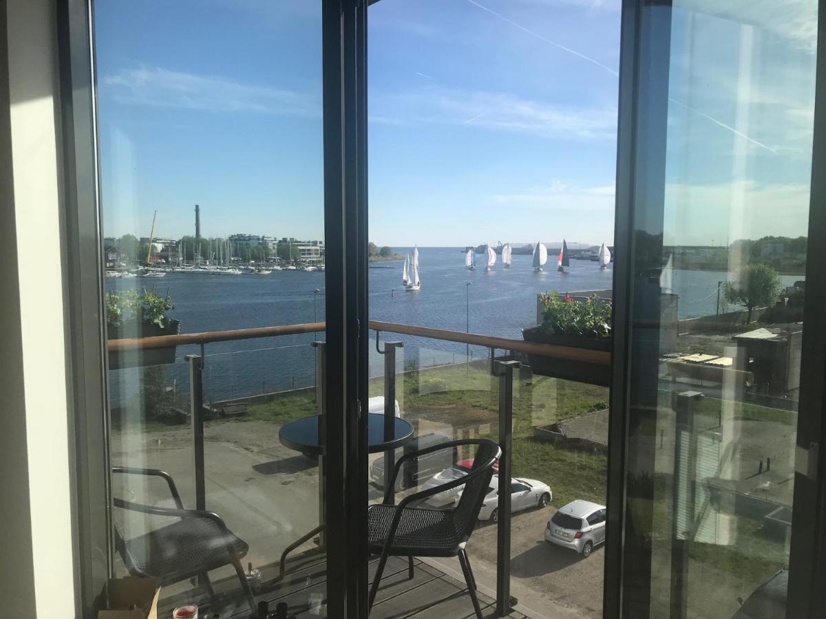 Apartment24 Yacht Club View Pärnu Exteriör bild